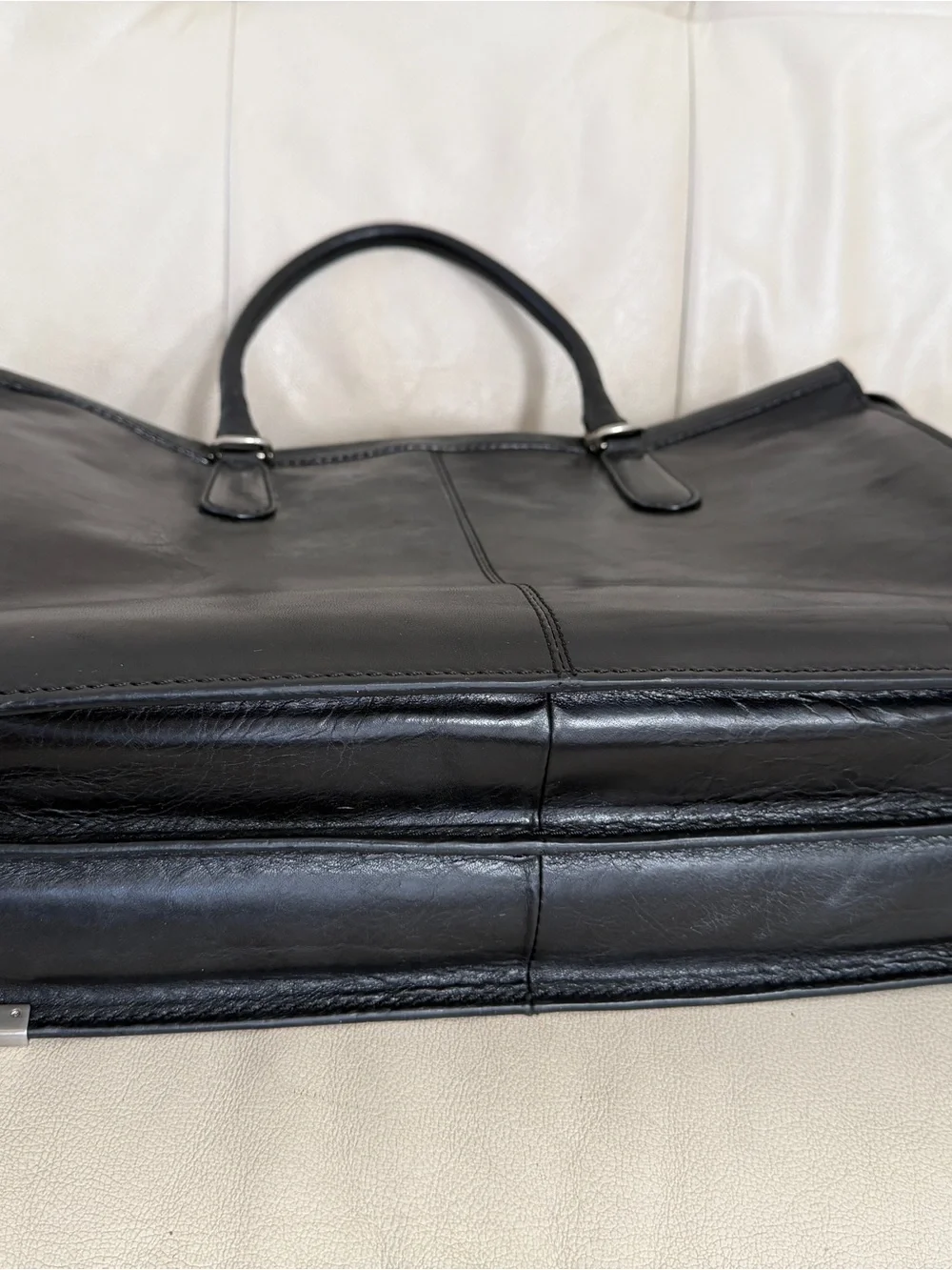 Luxury Italian Leather Briefcase, Messenger Bag, Like New, Premium Quality,Unise